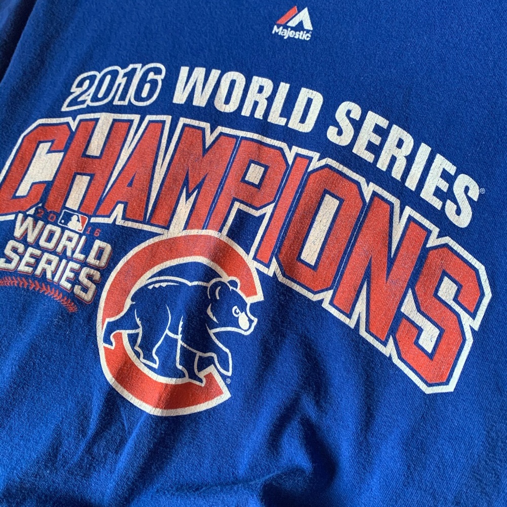 Vintage Majestic Chicago Cubs 2016 WS Size Small